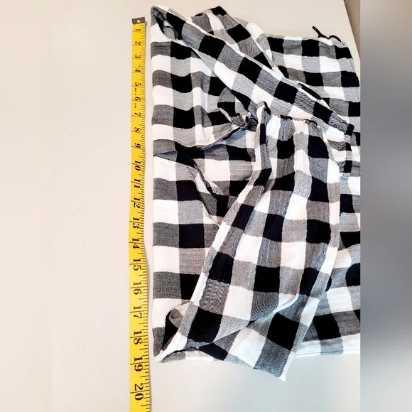 J Crew Womens Open Ruffle V Neck Button Up Blouse Black White Plaid Preppy - Picture 4 of 7